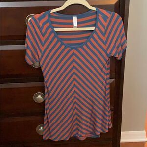 LuLaRoe top